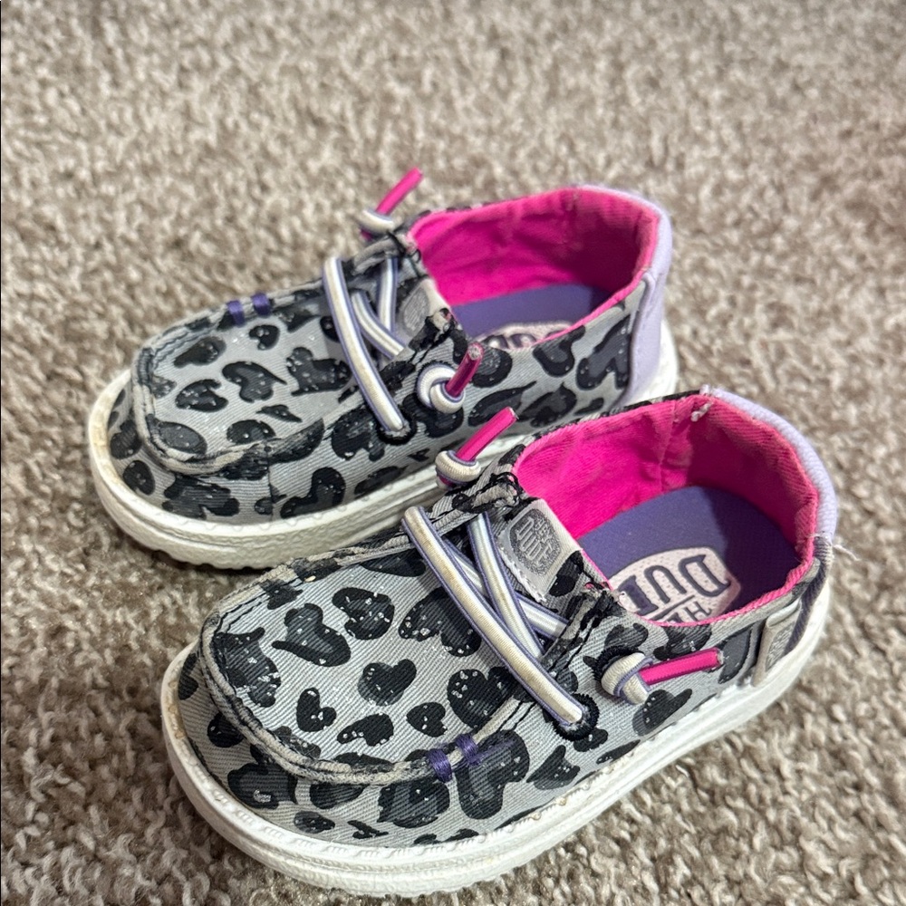Kids' Black and Pink Moccasins